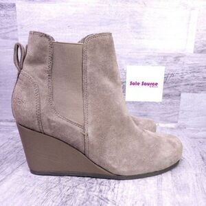 OTBT Dodge Pull on Suede Wedge Ankle Boot Taupe Brown Women's sz 9.5 NEW